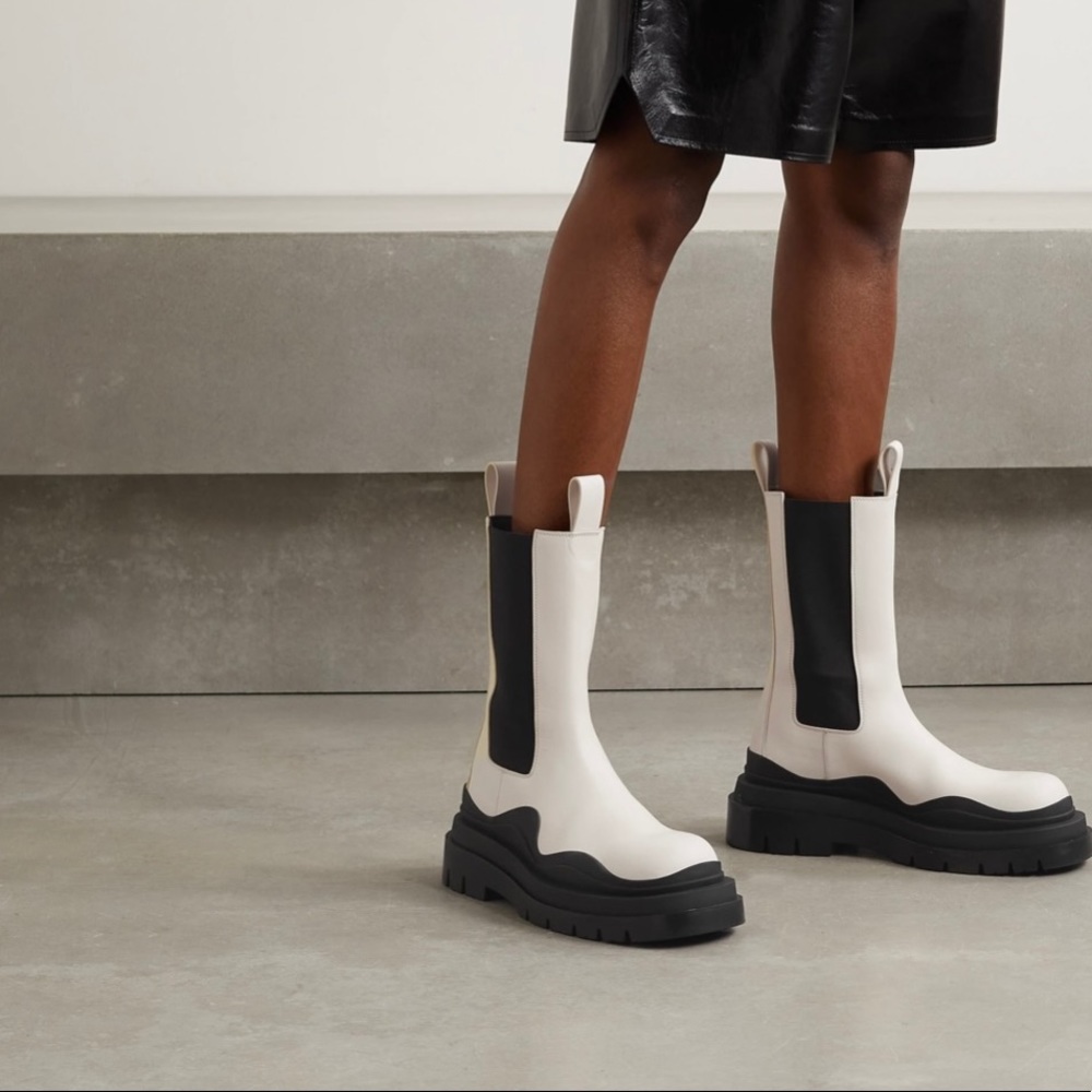 Bottega Veneta 55MM BV Leather Beatle Boots. Size 38. Lightly worn.
